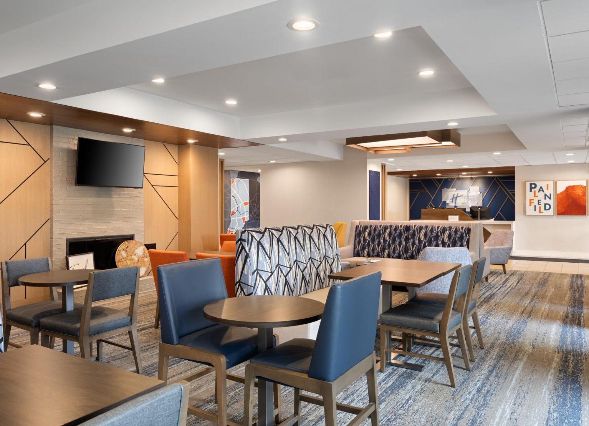 Holiday Inn Express Indianapolis Airport By Ihg Plainfield Eksteriør billede