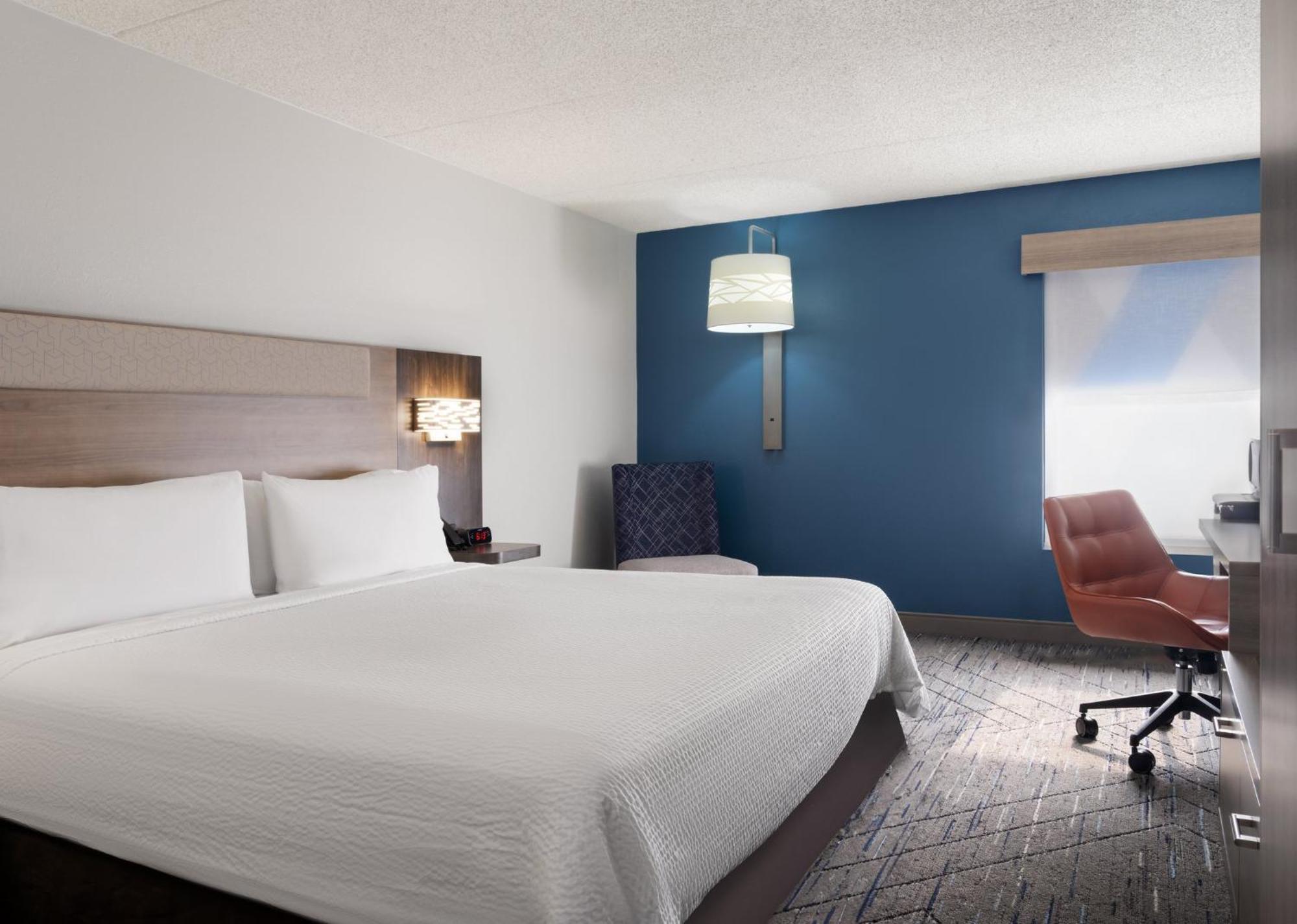 Holiday Inn Express Indianapolis Airport By Ihg Plainfield Eksteriør billede